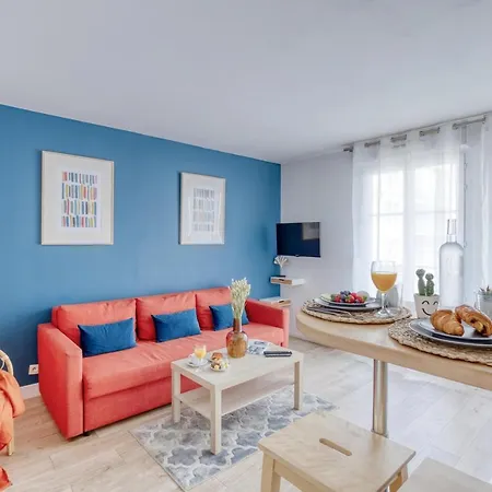 Le Bleu, Tres Bien Situe 1mn Centre Commerciale, Parking Gratuit 塞里斯